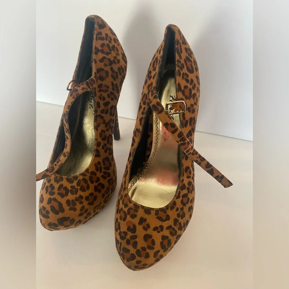 Herstyle Cheetah Print Heels